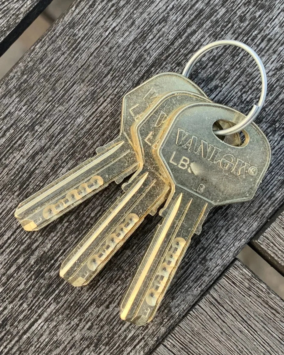 Replacement Cylinders for Vanlok® Deadlocks and Hooklocks