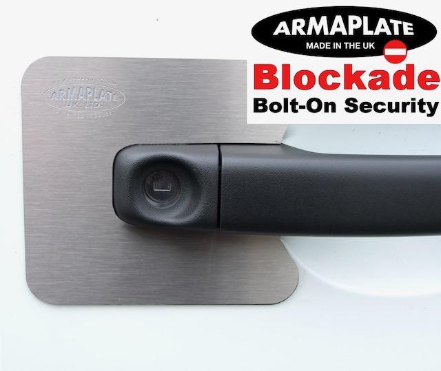 Nissan NV400 2010 twin rear door Blockade