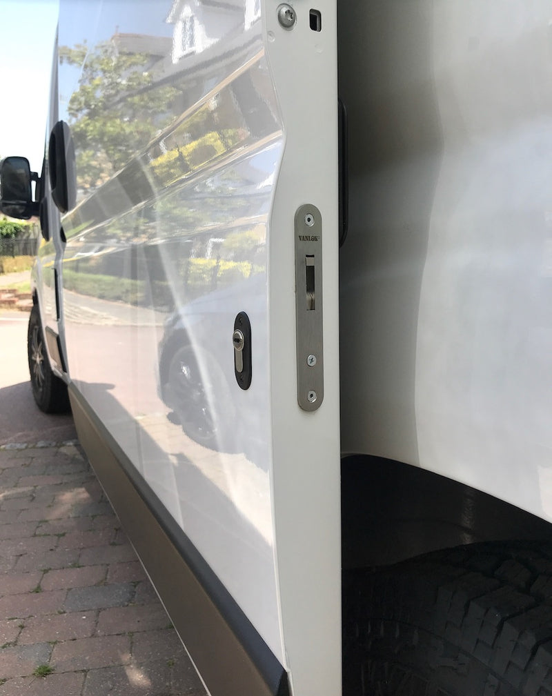 Hooklock for Peugeot Boxer with glazed sliding door