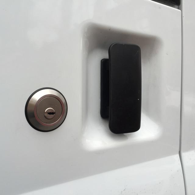 Transit Mk6 and Mk7 crewcab tipper slamlock