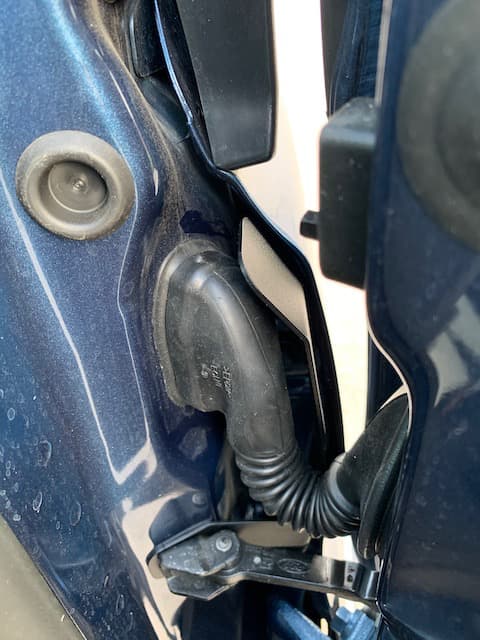 Loomguard fitted to Transit Custom drivers door