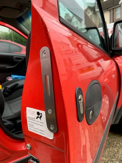 Vauxhall Combo 2001 drivers door deadlock