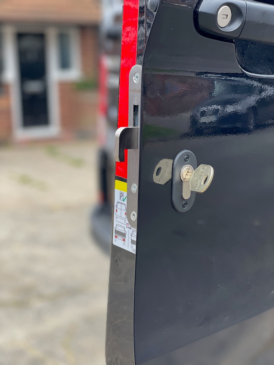 Rear door hooklock for new VW Crafter