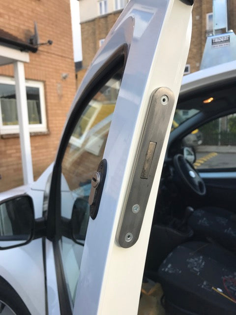 Fiat Fiorino cab door deadlock