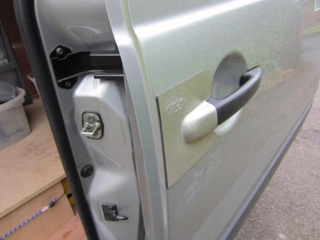 Expert 2007 passenger sliding door Armaplate
