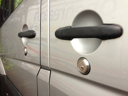 Sprinter 06 sliding door slamlock