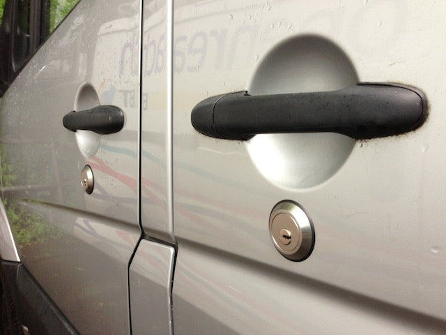 Sprinter 06 sliding door slamlock