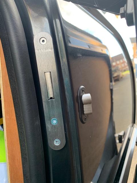 Citroen Berlingo sliding door deadlock