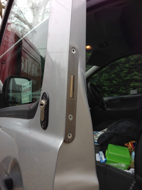 Citroen Dispatch cab door deadlock