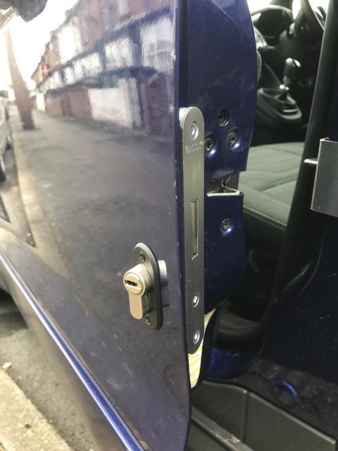 Ford Transit Connect 2014 | Vanlocker | Van Lock Experts | UK ...