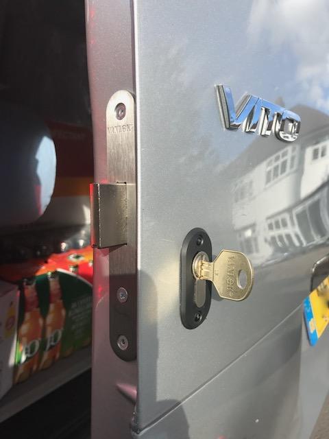 New Mercedes Vito tailgate deadlock