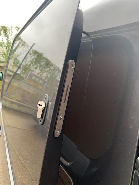 Dispatch sliding door deadlock