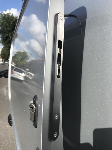 New Peugeot Expert sliding door Pro Hooklock