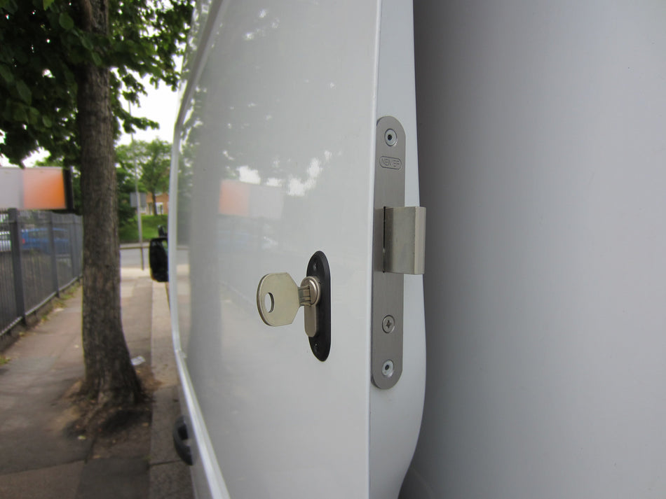Nissan NV400 sliding door deadlock