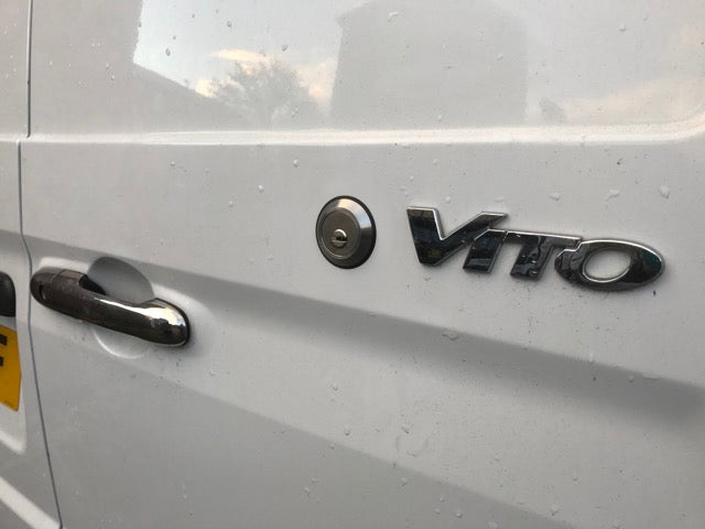 Mercedes Vito 2004 rear door slamlock