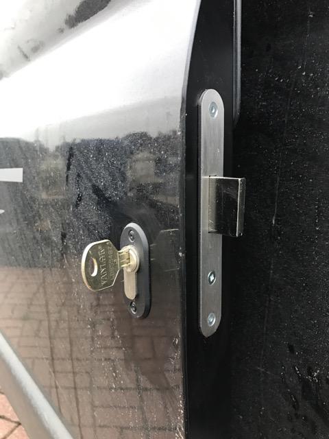 Peugeot Boxer glazed sliding door deadlock