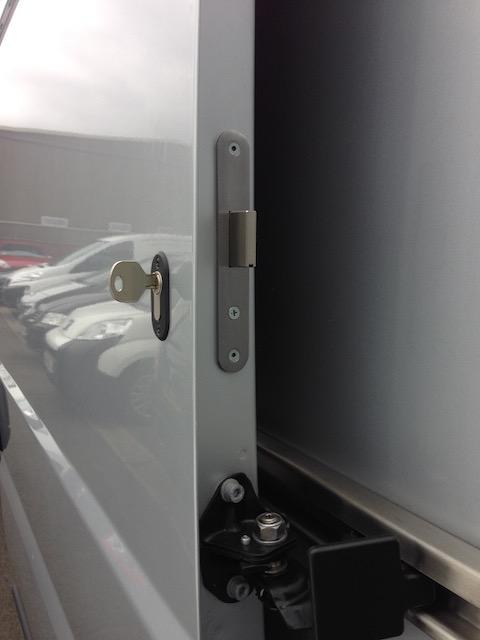 Peugeot Boxer sliding door deadlock