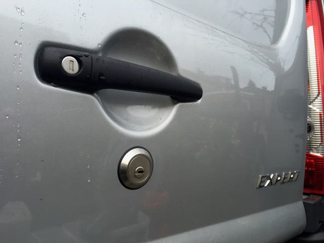 Peugeot Expert rear door slamlock