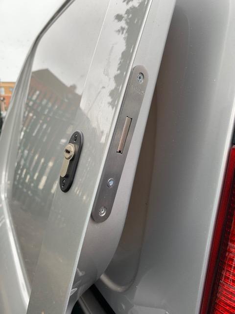 Renault Kangoo sliding door deadlock
