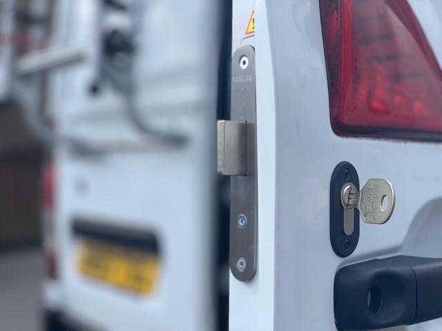 Renault Master Rear Lock Box Renault Master 2010 Deadlocks | Vanlocker | Van Lock Experts | UK ...