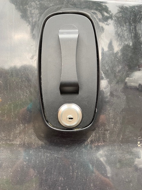 Renault Trafic rear door slamhandle