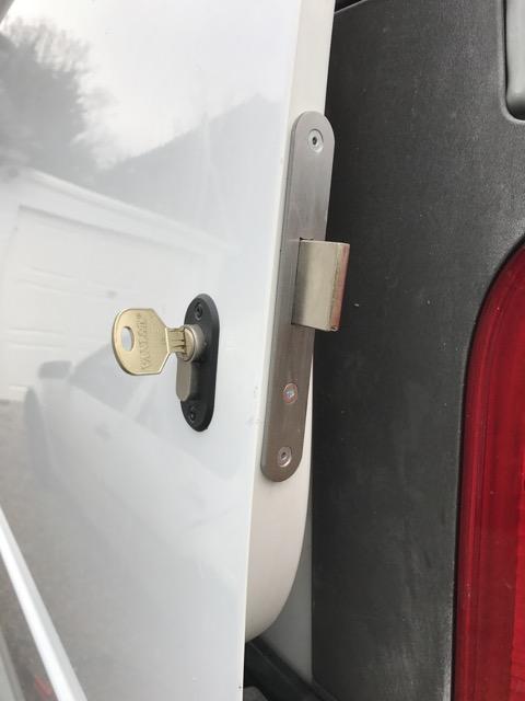 Renault Trafic sliding door deadlock