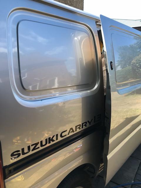 Suzuki Carry van deadlocks