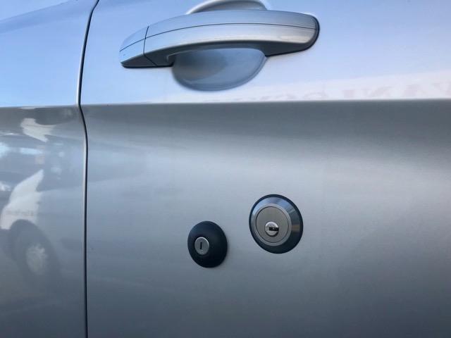 Transit Custom drivers door slamlock