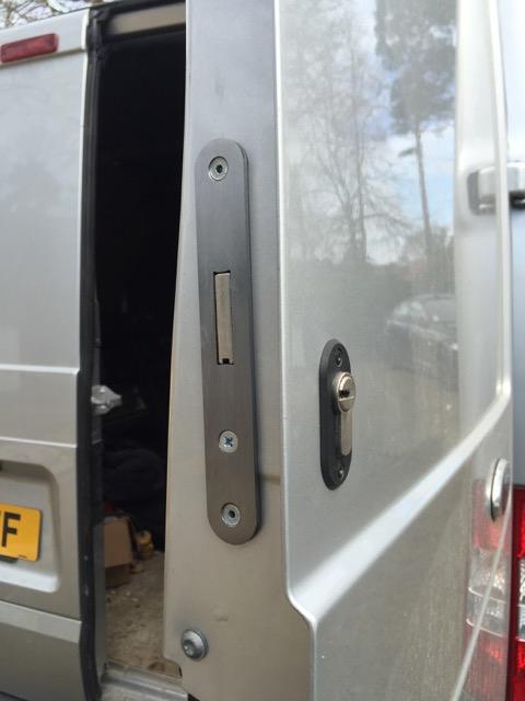 Transit Mk6 and Mk7 rear door deadlock