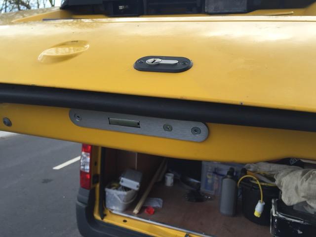 Transit Mk6 and Mk7 tailgate deadlock