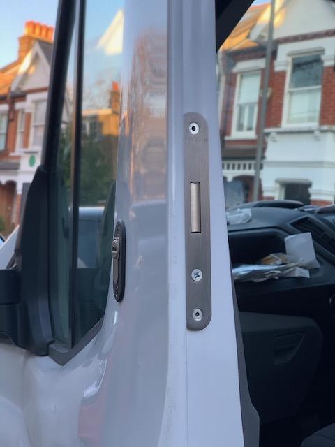 Transit Mk8 crewcab tipper cab door deadlock
