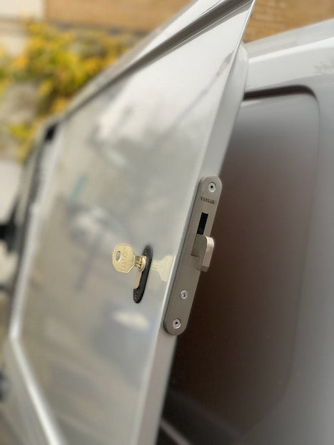 Transit Custom sliding door hookbolt deadlock