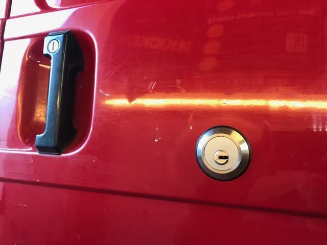VW Transporter T4 sliding door slamlock