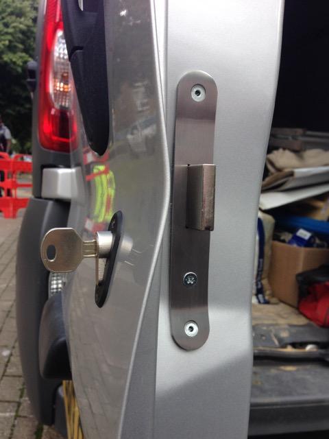 Vauxhall Vivaro glazed sliding door deadlock