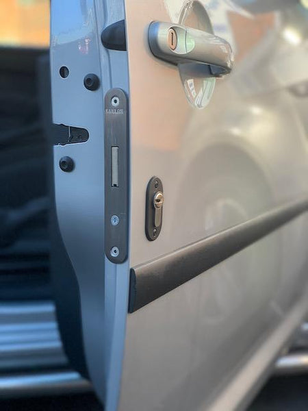 VW Caddy drivers door deadlock