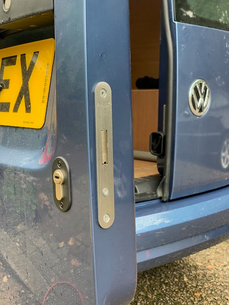 VW Caddy rear door deadlock