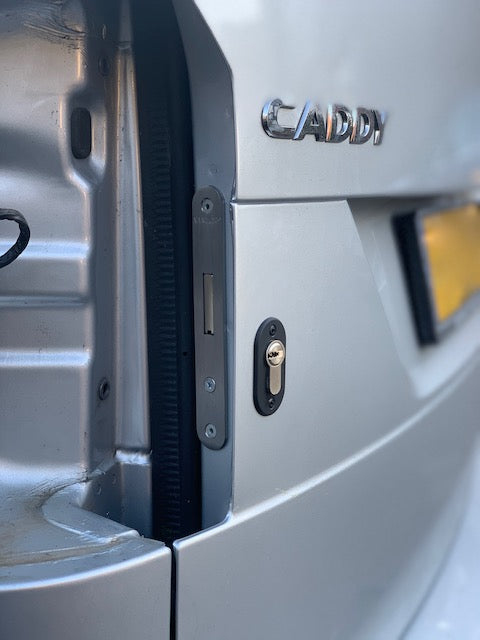 VW Caddy tailgate deadlock