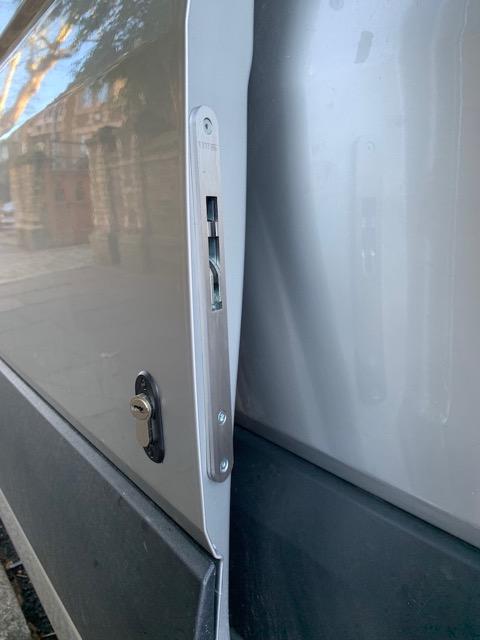 vw crafter sliding door