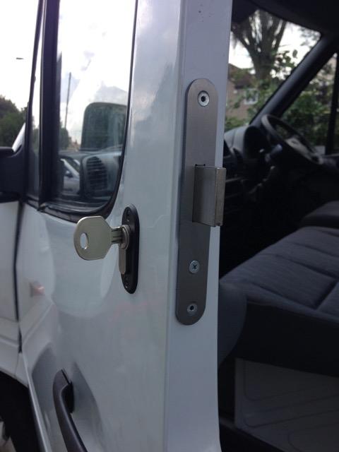 VW LT cab door deadlock