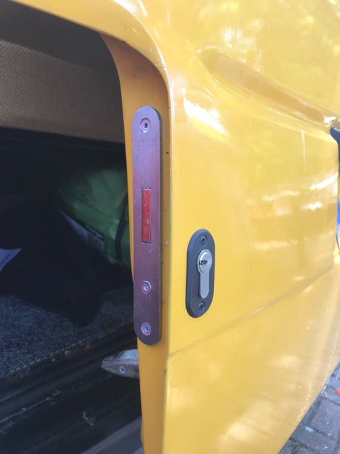 VW Transporter T4 tailgate deadlock