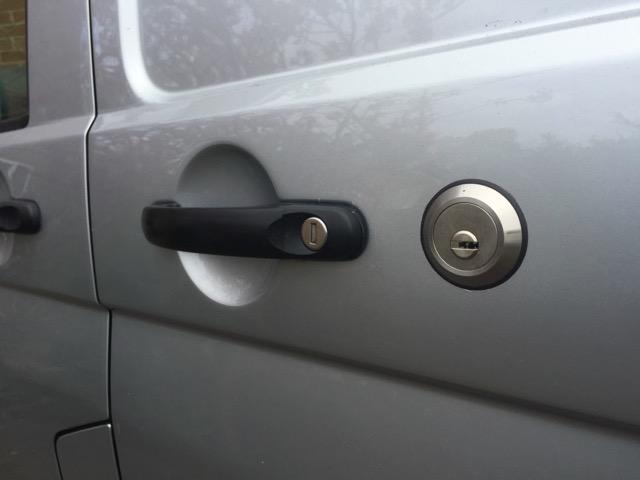 VW Transporter T5 sliding door slamlock