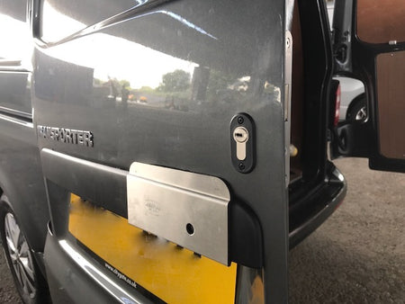 VW Transporter T6 rear door Armaplate